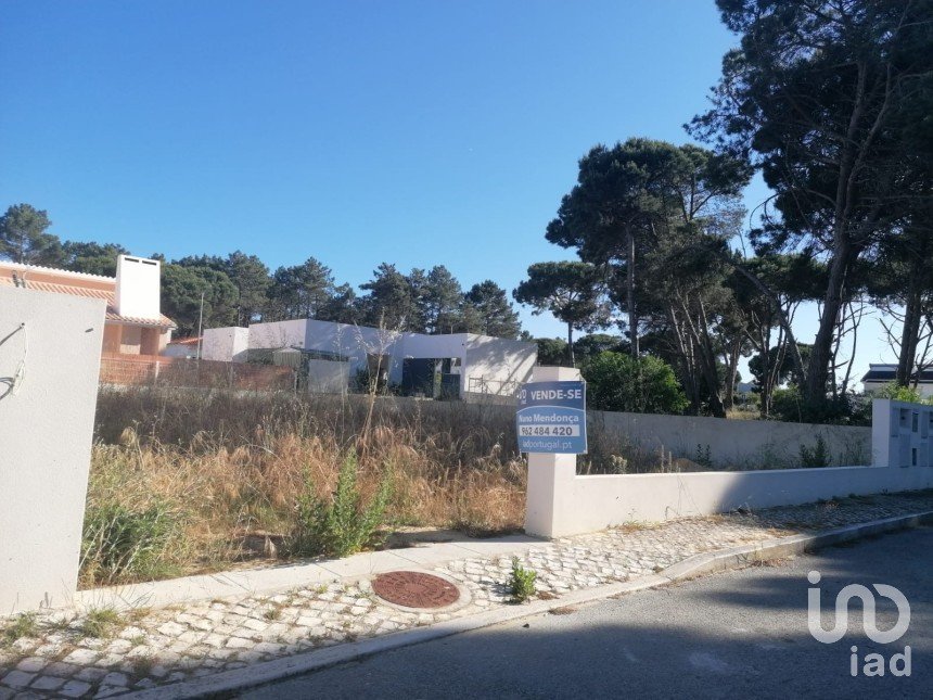 Terrain à bâtir à Sesimbra (Castelo) de 268 m²