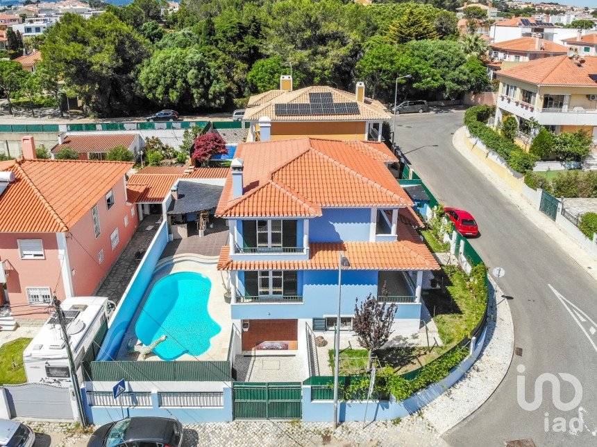 House T5 in Cascais e Estoril of 355 m²