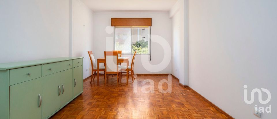 Apartamento T2 em Faro (Sé e São Pedro) de 71 m²