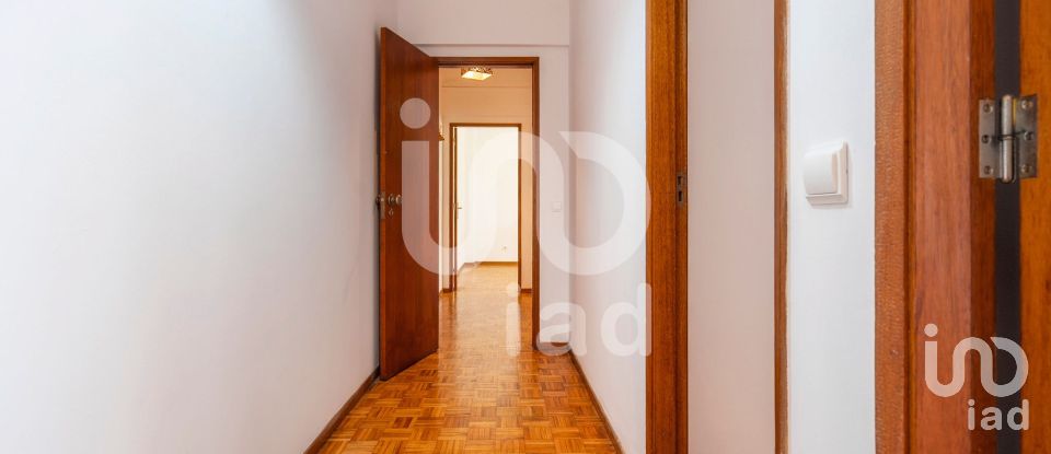 Apartamento T2 em Faro (Sé e São Pedro) de 71 m²