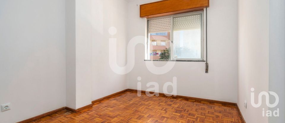 Apartamento T2 em Faro (Sé e São Pedro) de 71 m²