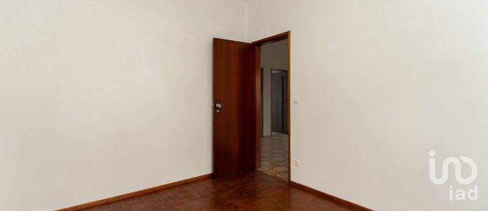 Traditional house T2 in Chãos of 173 m²