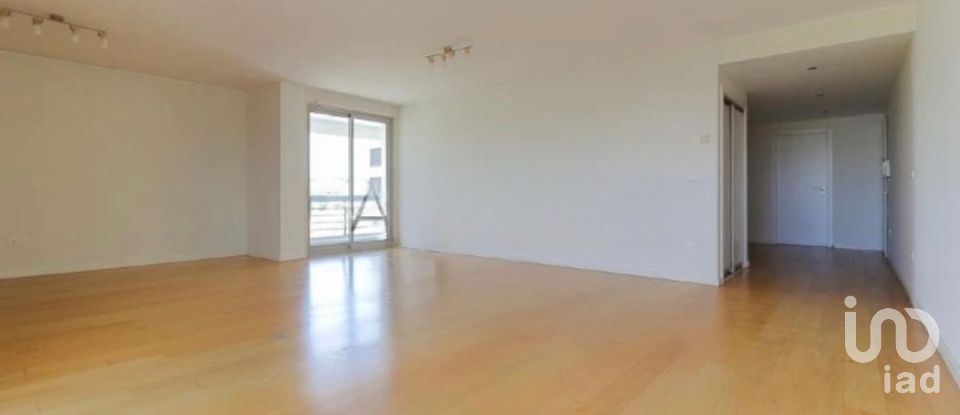 Apartamento T3 em Algés, Linda-a-Velha e Cruz Quebrada-Dafundo de 142 m²