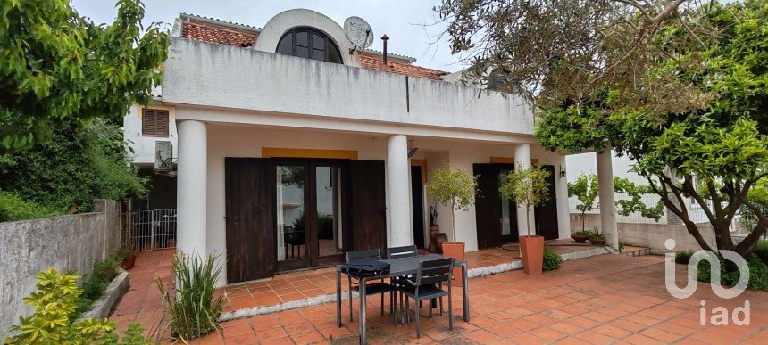 Lodge T3 in Vila de Rei of 176 m²