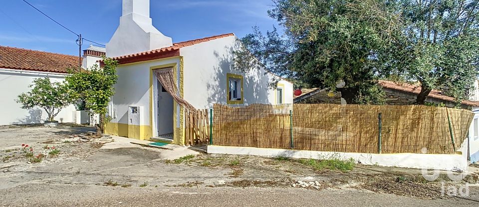 Maison de village T1 à Capelins (Santo António) de 50 m²