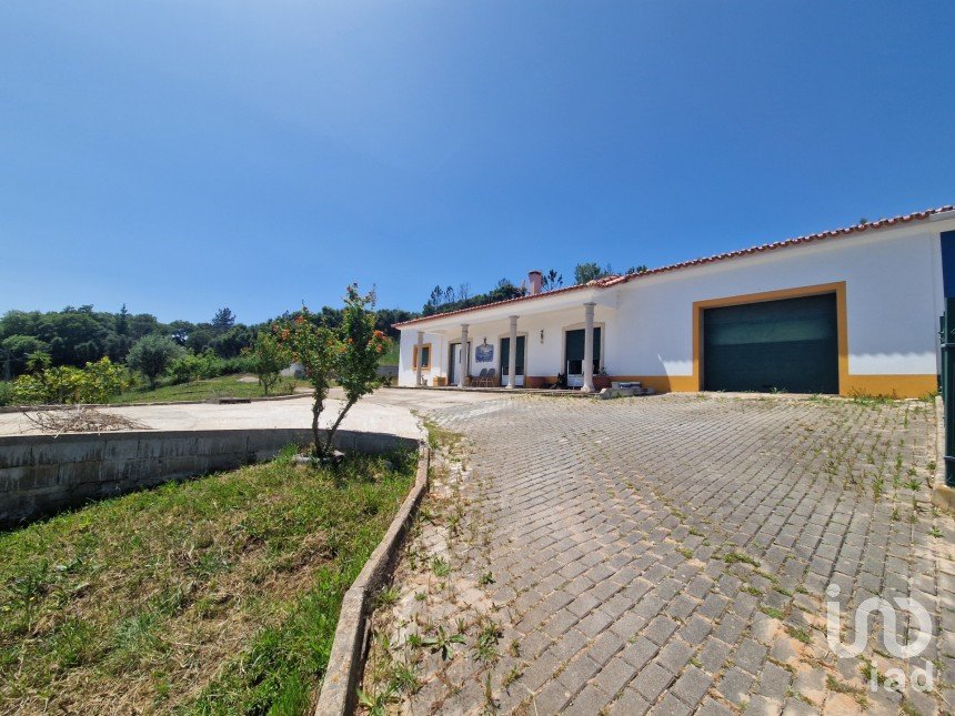 Casa / Villa T3 em Lamas e Cercal de 154 m²