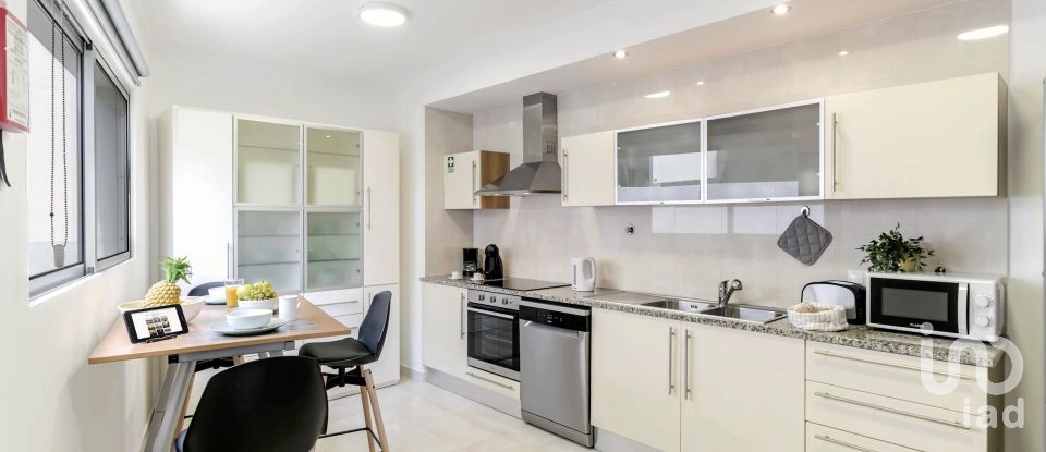 Apartamento T2 em Funchal (São Pedro) de 106 m²