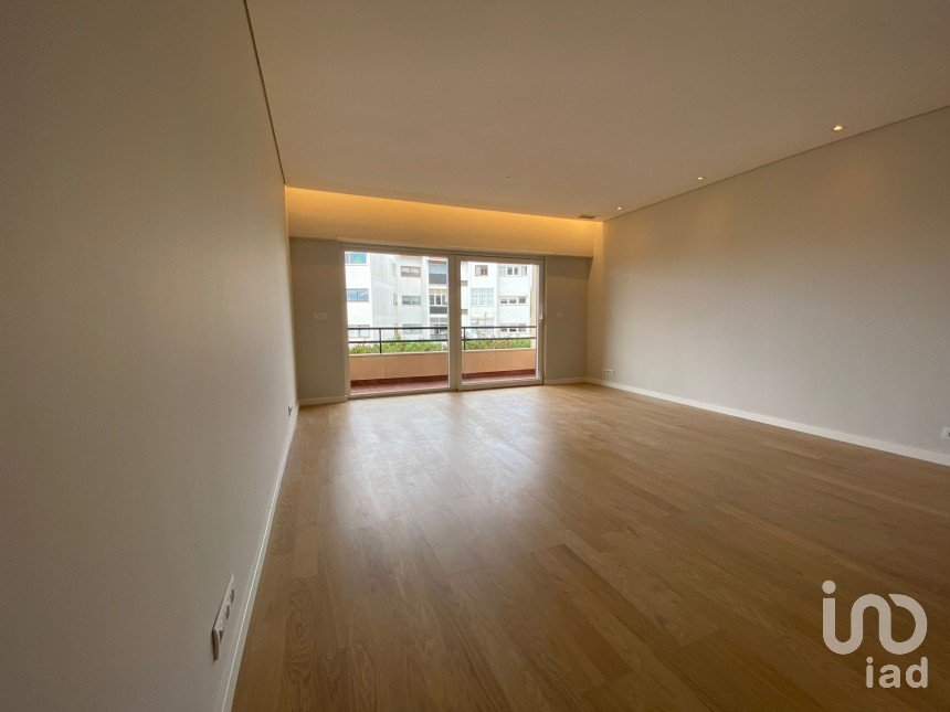 Apartment T1 in Cascais e Estoril of 61 m²