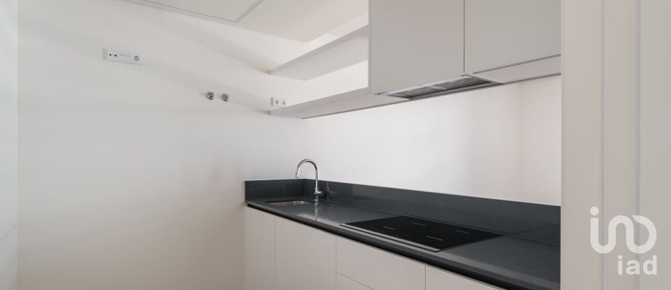 Appartement T2 à Santo António de 92 m²