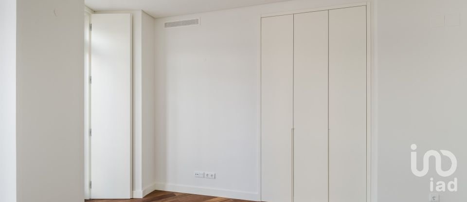 Appartement T2 à Santo António de 92 m²