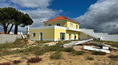 House T3 in Coimbrão of 684 m²