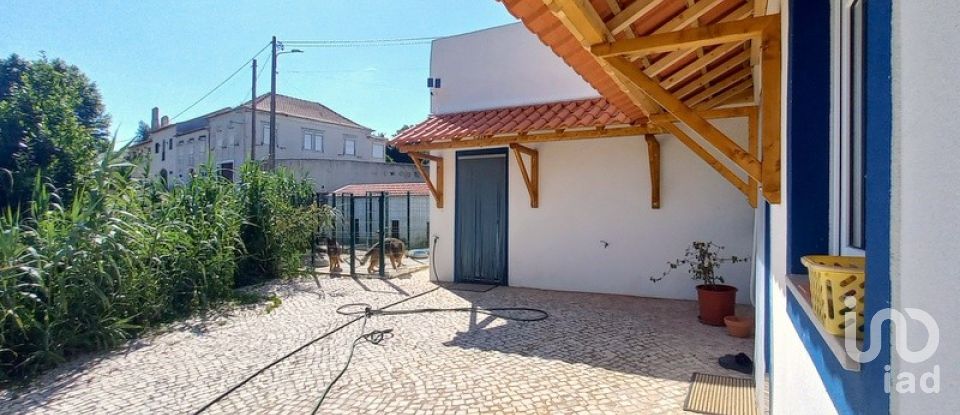 Casa / Villa T3 em Lamas e Cercal de 166 m²