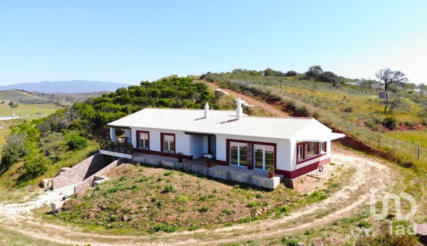 Ferme T3 à Mexilhoeira Grande de 274 m²