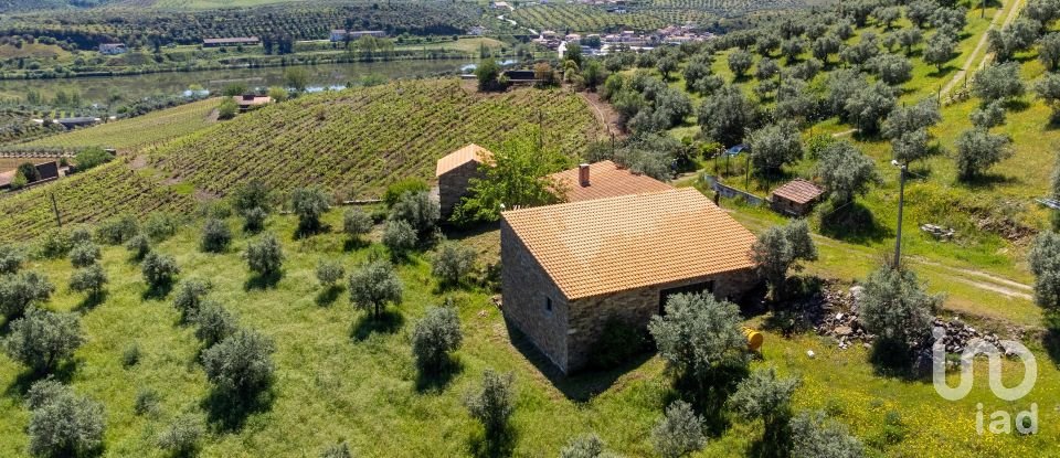 Ferme T3 à Ligares de 160 m²