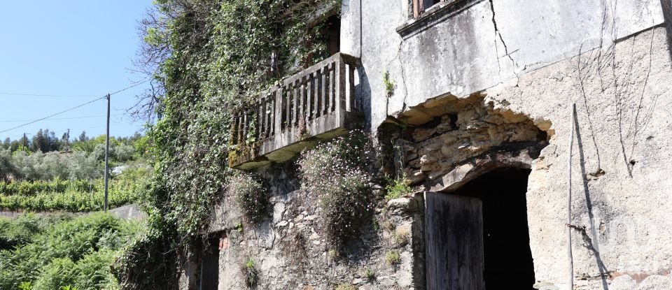 Casa tradicional T1 em Lorvão de 140 m²