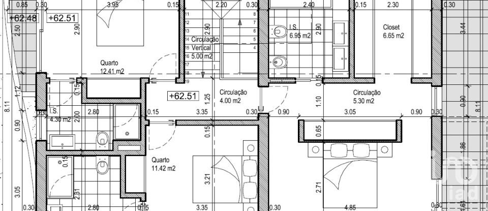 Maison de campagne T4 à Boliqueime de 258 m²