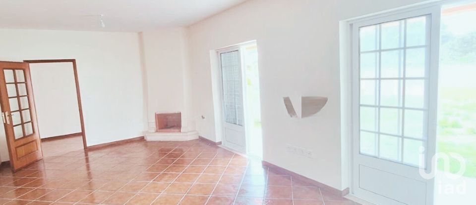 Casa / Villa T4 em São lourenço do bairro de 287 m²