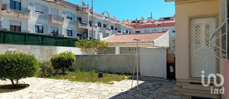 Casa / Villa T5 em Algueirão-Mem Martins de 258 m²