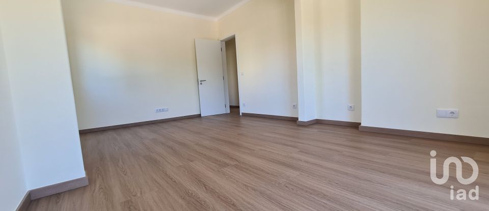 Casa / Villa T4 em Caldas da Rainha - Santo Onofre e Serra do Bouro de 190 m²