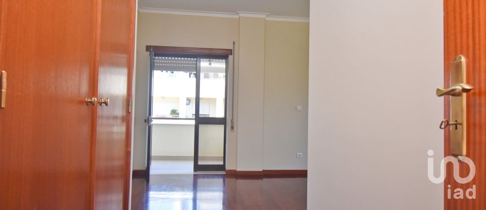 Apartamento T2 em Miranda do Corvo de 143 m²