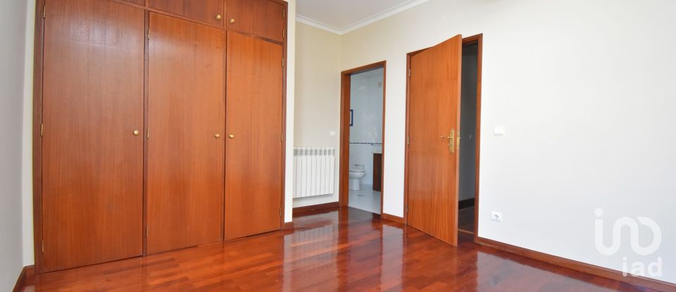 Apartamento T2 em Miranda do Corvo de 143 m²