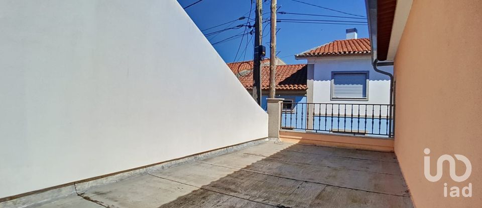 Casa tradicional T6 em Salreu de 134 m²