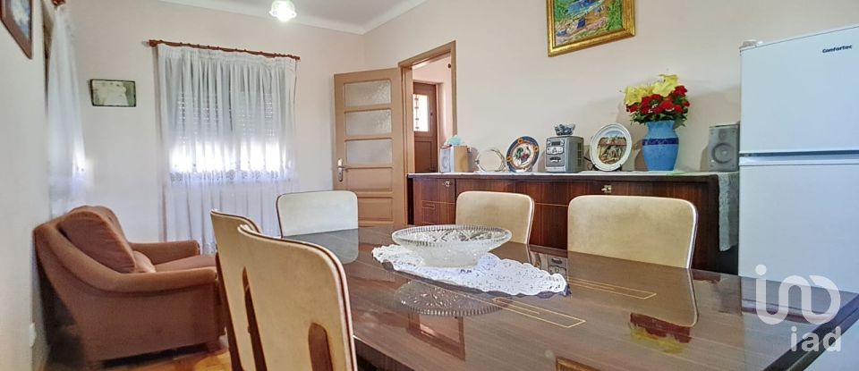 Casa tradicional T6 em Salreu de 134 m²