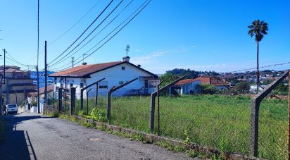 Terrain à Oliveira De Azeméis, Santiago De Riba-Ul, Ul, Macinhata Da Seixa E Madail de 620 m²