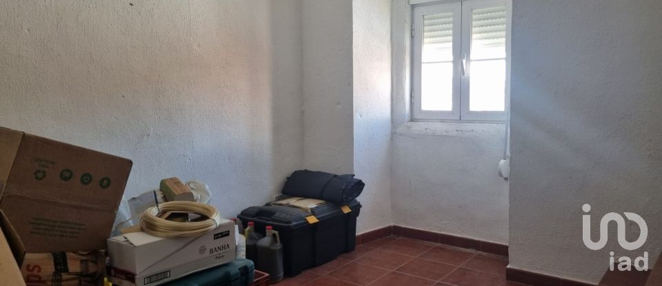 Casa tradicional T6 em Nossa Senhora da Graça de Póvoa e Meadas de 216 m²