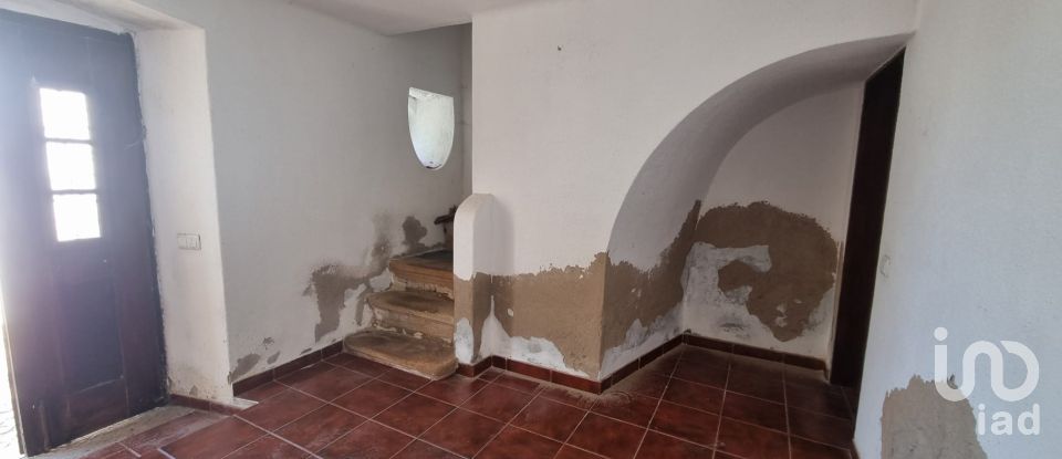 Casa tradicional T6 em Nossa Senhora da Graça de Póvoa e Meadas de 216 m²