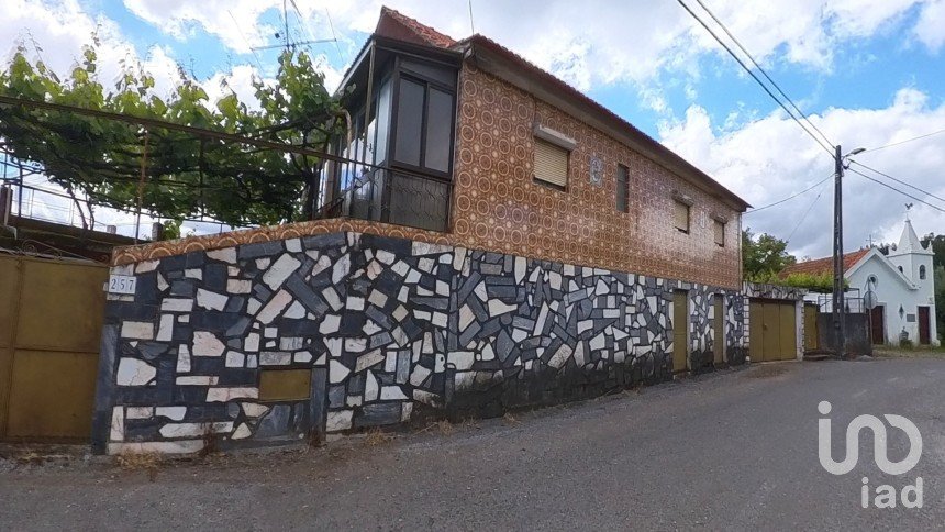 House T3 in Pedrógão Grande of 252 m²