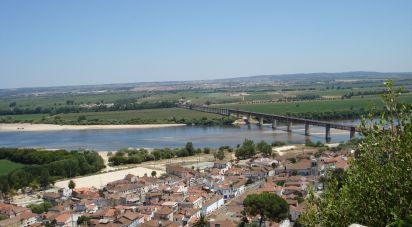 House T3 in Santarém (Marvila), Santa Iria Da Ribeira De Santarém, Santarém (São Salvador) E Santarém (São Nicolau) of 151 m²