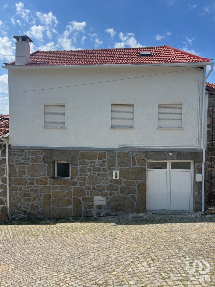 Mansion T3 in Serrazes of 80 m²