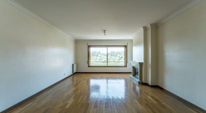 Apartment T3 in Vilar de andorinho of 150 m²