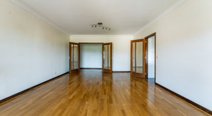 Apartment T3 in Vilar de andorinho of 150 m²