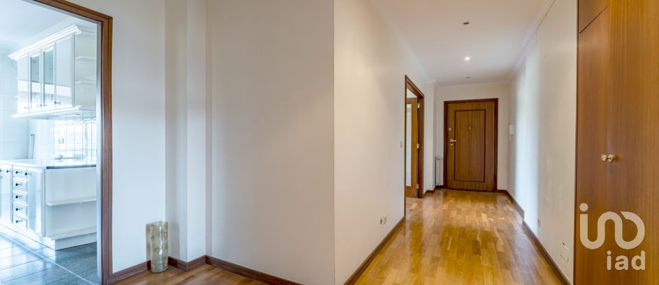 Apartamento T3 em Vilar de andorinho de 150 m²