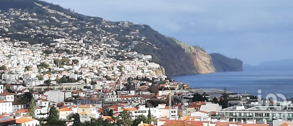 Apartment T4 in Funchal (Sé) of 250 m²