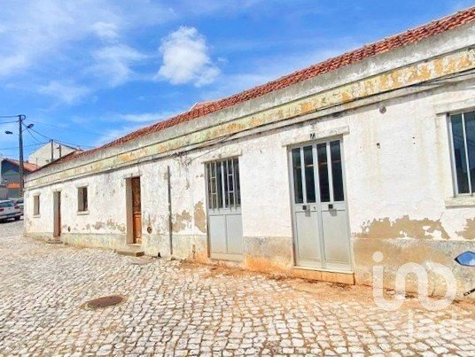 Maison traditionnelle T2 à Setúbal (São Julião, Nossa Senhora da Anunciada e Santa Maria da Graça) de 93 m²