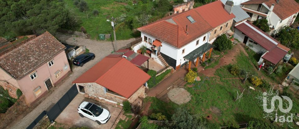 Lodge T6 in Alvaiázere of 533 m²