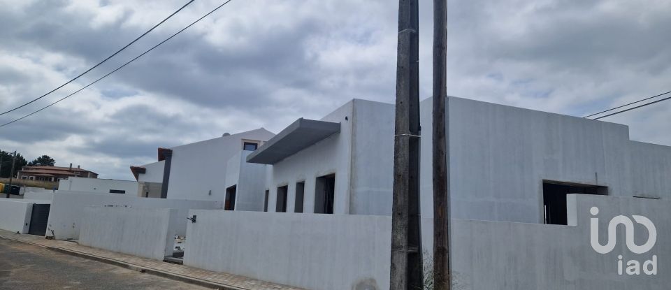 Casa / Villa T3 em Lamas e Cercal de 112 m²