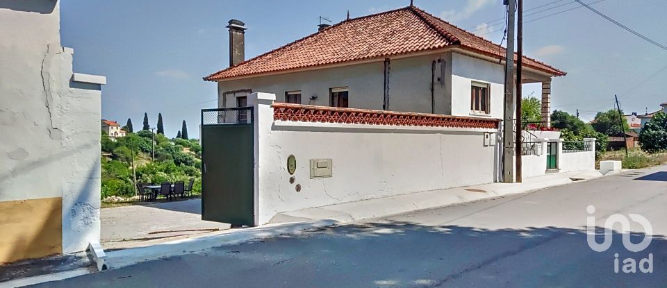 Casa / Villa T3 em Torres Novas (São Pedro), Lapas e Ribeira Branca de 122 m²