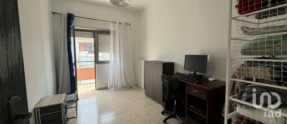 Apartamento T2 em Barreiro E Lavradio de 62 m²