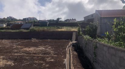 Land in Canhas of 1,120 m²