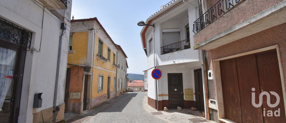 Casa de aldeia T2 em Espinhal de 158 m²