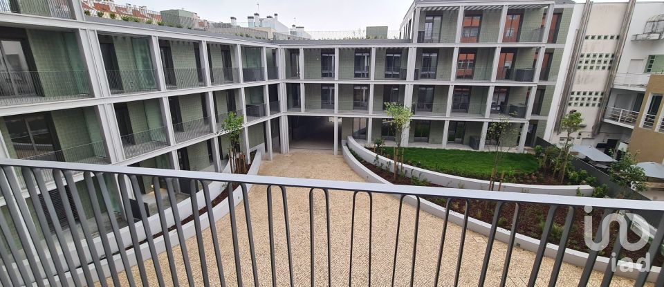 Apartamento T2 em Algés, Linda-a-Velha e Cruz Quebrada-Dafundo de 105 m²