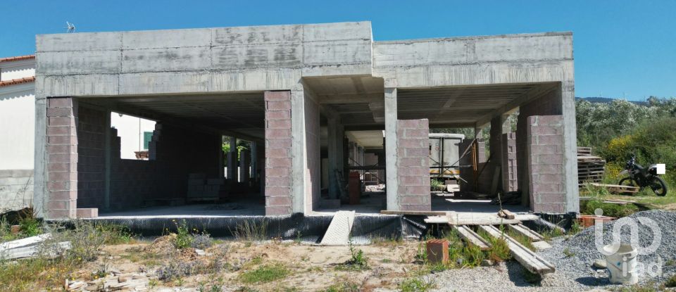 Terreno para construção em Miranda do Corvo de 1 305 m²
