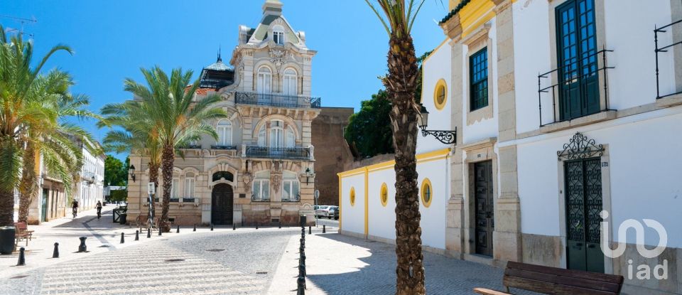 Maison de ville T2 à Faro (Sé e São Pedro) de 100 m²