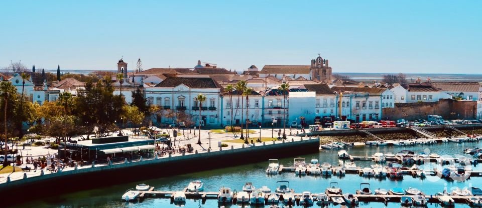 Maison de ville T2 à Faro (Sé e São Pedro) de 100 m²