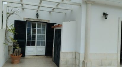 Maison T4 à Santo António da Charneca de 170 m²