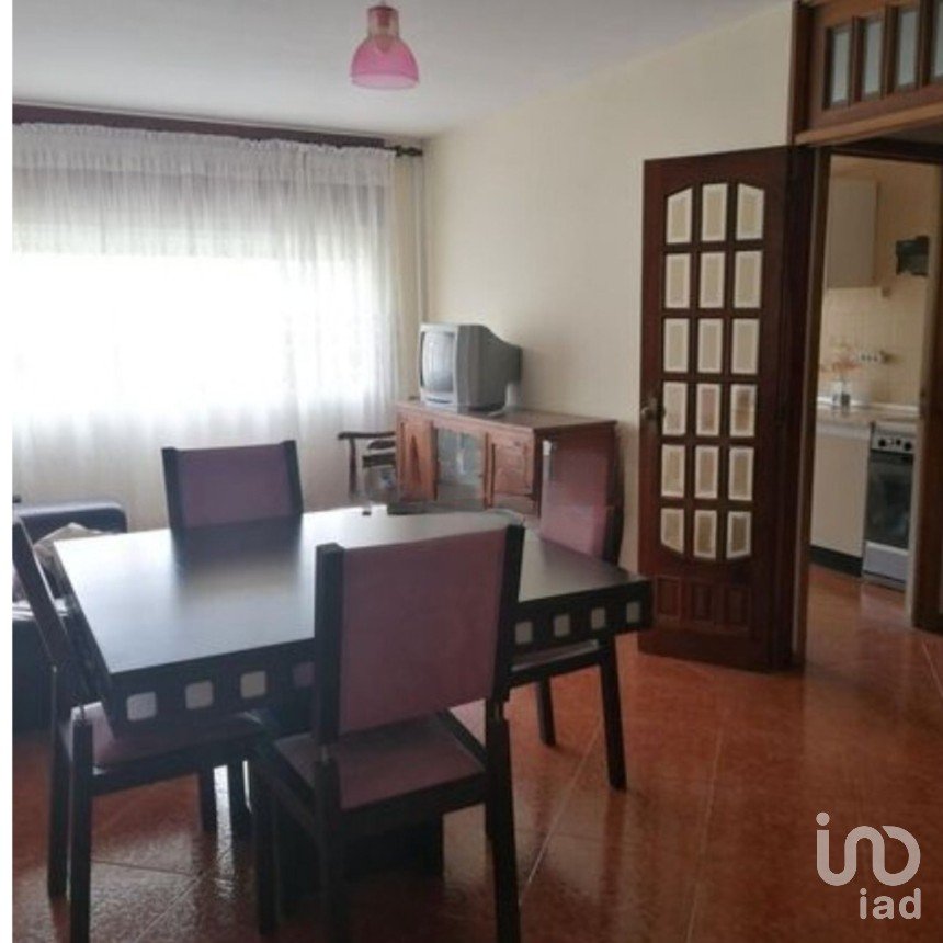 Apartamento T3 em Lordelo Do Ouro E Massarelos de 96 m²